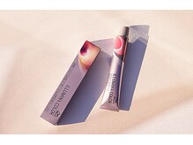 透明感と艶感を兼ね備えたハイブリットカラー