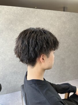 フー(feu) ツイストスパイラルパーマ。