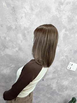 アンティア小作(ANT‘IA) ミルクティーカラー