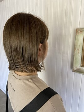 ミモザ(Mimosa) 切りっぱなしボブ