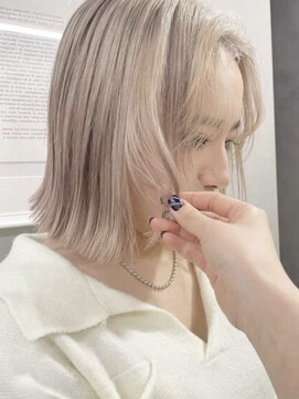 ジーナ(XENA) ケアブリーチ×ハイトーン×ミルクティーベージュ(渋谷)