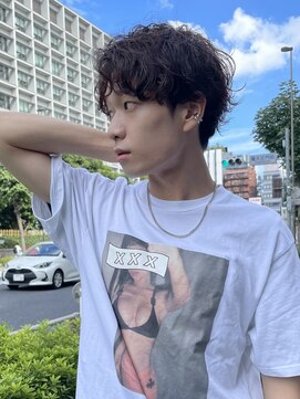 カリファ 田町(KHALIFA) 【 メンズマッシュ × スパイラルパーマ 】