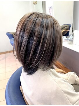 アトリーチェタ 田富店(ATTRICE) パラパラブリーチ