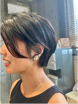ラボヌールヘアーパルフェ 大宮西口店(La Bonheur hair parfait) 20代30代40代 耳掛けハンサムショート