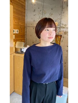 カフネ ジュントス ヨロ(Cafune' juntos YOLO) ショート（マッシュ）×暖色カラーピンク 20代　30代