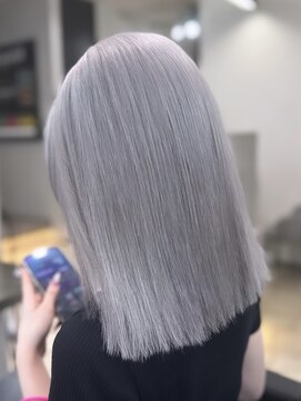 ラピス 福岡天神店(Lapis) プラチナシルバー/ブリーチ/ハイトーン/ギャル/髪質改善