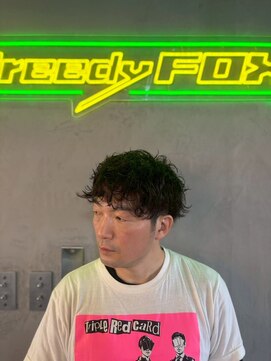 グリーディーフォックス 代々木(Greedy FOX) 波巻き/ハイライト/マッシュパーマ/ウルフ[シェービング]