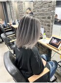 ハイライトカラーミルクティーベージュレイヤーカット