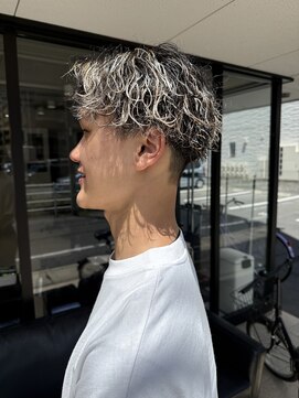 髪屋 紬 メンズ/メンズパーマ/メンズカット/波巻きパーマ