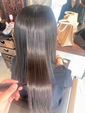 ヘアリゾート粋 ティガ 池袋店(tiga) 絹髪/艶髪ロング/髪質改善/ストレート/シアーグレー