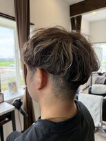 コアフィールフィス(COIFFURE fils) 新規お得クーポンあり【見附 今町】ハイライト×ツーブロック