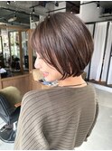 ショートボブ