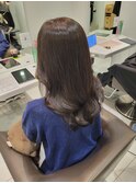 オリーブベージュ