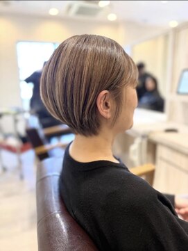 エクラ(Eclat) 丸みショート