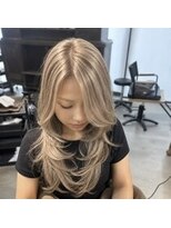 エルエーヘアー(L.AHAIR)&nbsp;海外風ロングレイヤー×ミルクティーベージュ