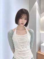 フォト 新宿三丁目(foto)&nbsp;髪質改善縮毛矯正地毛風ストレート切りっぱなしボブ