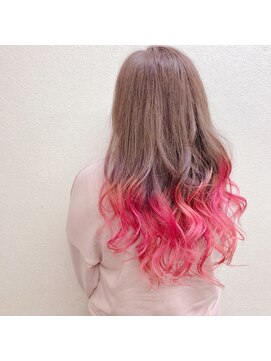 ビューティーサロンワタナベ 本店 グラデーションピンク