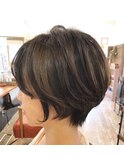 ハイライトで立体感ショート