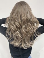 ラフトーキョウセカンド(RAF TOKYO 2nd)&nbsp;グレージュカラー