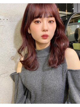 リコバイアフロート(riko by afloat) 韓国ヘアレイヤーカット骨格補正カットピンクベージュ