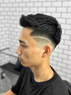 トップバイスリーナイン(TOP by THREE NINE) フェードカット