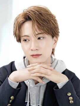 オーシャントーキョーウエスト 心斎橋 (OCEAN TOKYO WEST) フェザーショートセンターパートウルフフェザーパーマ