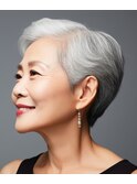 グレイヘアショート