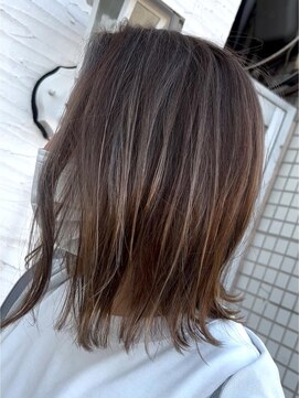 ヘアーエポック(hair epoque) 抜け感♪ハイライトアッシュグレー