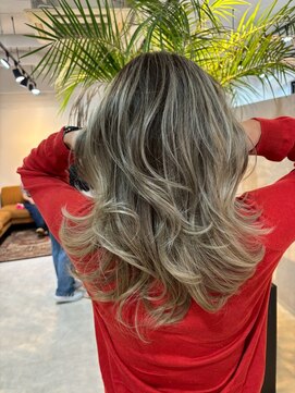 メリー オオサカ(Merly Osaka) バレイヤージュ/似合わせカット