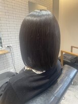 アルセ(arce)&nbsp;オリーブグレージュ × 艶ボブ