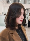 切りっぱなし韓国ヘア/外ハネくびれボブ