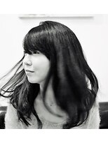 ハグ ニシコヤマ アトリエ(hug nishikoyama atelier) 黒髪ナチュラルデジタルパーマロング［ワンレンクラシカル］