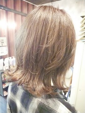 アット ヘアー(at hair) 外はねウルフ