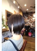 ショートボブ
