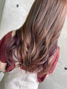 ニーゼロゼロナナ(2007) ベージュカラー