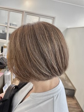 美容室エルカミノ ハンサムボブ