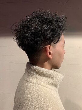 ロダット 横浜(LODAT by little) 波巻きパーマ 【LODAT横浜】