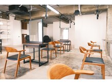 【全席電源＆Wi-Fi完備】スムーズにネットが使える♪充電器の貸出しも◎お仕事で忙しいお客様にも大好評☆