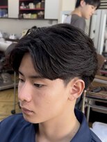 レボルトヘアー(R EVOLUT hair) フェザーパーマ/フェザーショート/毛流れ/刈り上げ/ツーブロック