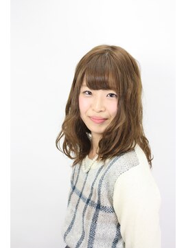 ヘアーアート ジュース 志紀(Hair art Juice) 抜け感＋かわいいミディアム