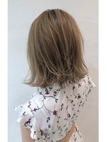 アッシュ 武蔵小金井店(Ash)&nbsp;☆バックコーミングバレイヤージュ×ミルクティーベージュ☆