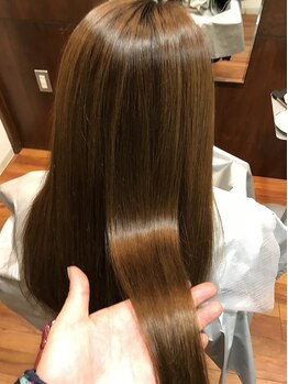 バズサロンフォーヘアー(Buzz salon for hair)の写真/─和漢彩染ならカラーを繰り返しても傷みにくいからキレイに髪を伸ばせそうです！─【なんば日本橋朝9時】