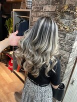 ヘアビューティースタジオ ラルガ(Hair beauty studio Raruga)&nbsp;ホワイトバレイヤージュ