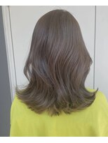 アリーズ(ALLYS)&nbsp;透明感たっぷりミルクベージュ◎