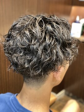 ヘアーモードキクチ 神田日銀通り店 神田ソフトスパイラル