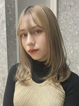 サンク 原宿 表参道(cinq) ミルクティーベージュカラー長めボブ切りっぱなしピンクベージュ