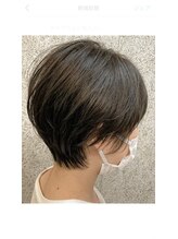 アッタニコ(atta2co) くびれショート 耳かけショート グレージュ ツヤ 髪質改善