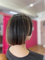 スノウ(snow)&nbsp;だんだんな刈り上げボブ