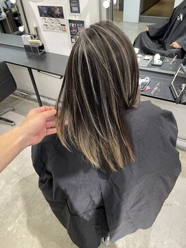 キング 高槻(K!ng) 縮毛矯正髪質改善ハイライトレイヤーカット高槻美容室エクステ