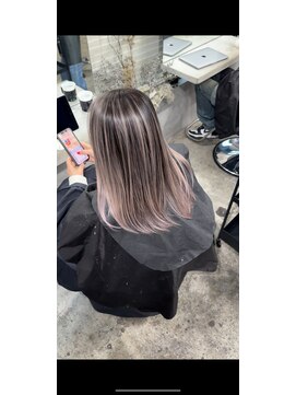 アポロ 横浜駅店(apollo) レイヤーボブハイライトブリーチレイヤーハイトーングレージュ